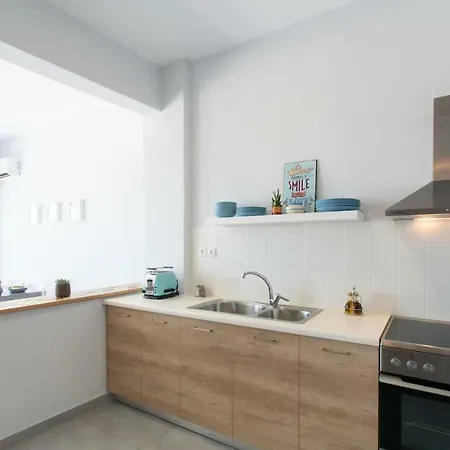 Rodamos Apartment